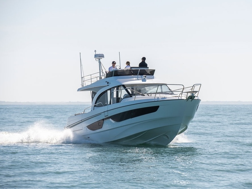 Sud yachting - GAMME ANTARES