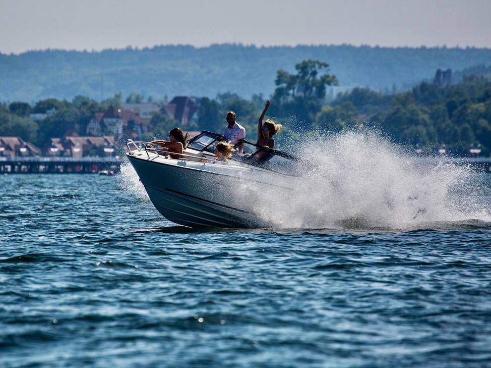 Sud yachting - GAMME BOW RIDER 