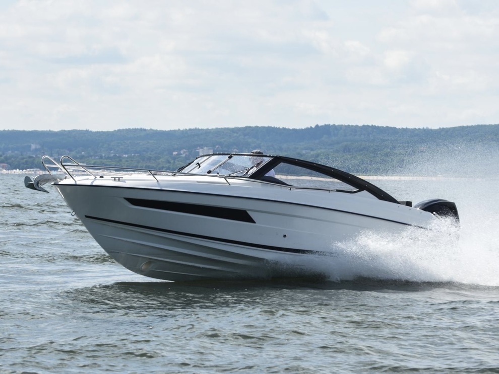 Sud yachting - GAMME DAY CRUISER